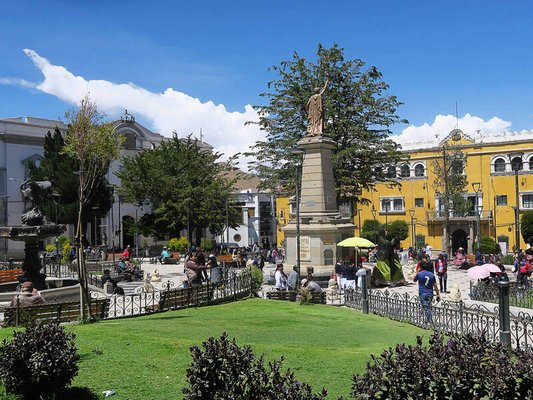 Plaza 10 de Noviembre